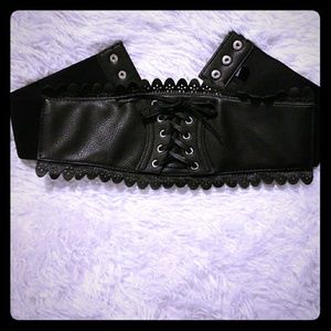 Black corset detail belt